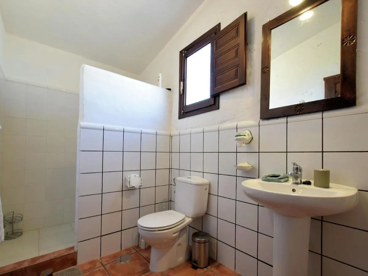 Mountain-View Holiday Home In Almogia