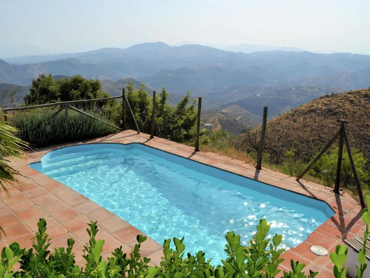 Mountain-View Holiday Home In Almogia